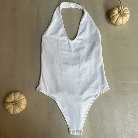 Babaton contour halter bodysuit white size XXS - Picture 4 of 7
